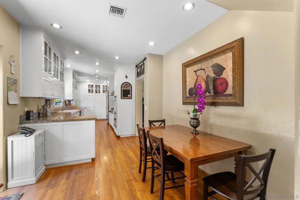 Dining room, Interior, Kitchen, Recessed Lighting, Wood Texture Flooring