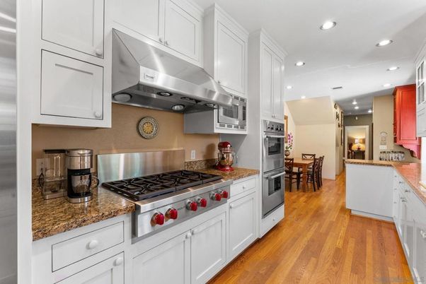 Dining room, Interior, Kitchen, Recessed Lighting, Stainless Steel Appliances, Wood Texture Flooring