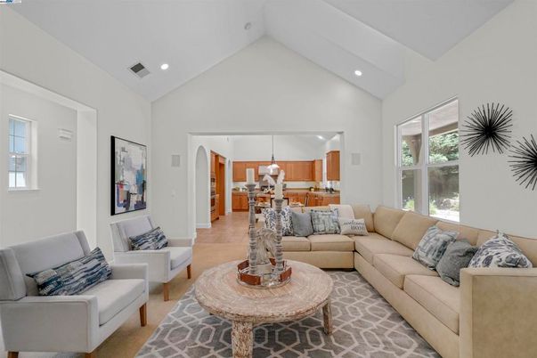 Interior, Kitchen, Living room, Pendant Lights, Recessed Lighting