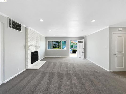 Empty room, Fireplace, Interior, Recessed Lighting