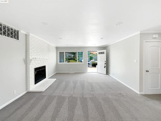 Empty room, Fireplace, Interior, Recessed Lighting