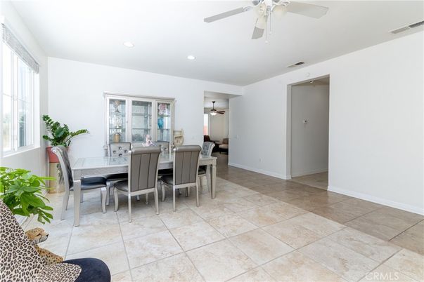 Dining room, Interior, Recessed Lighting