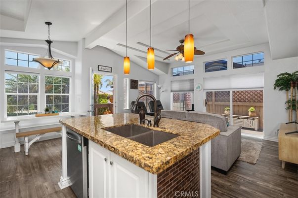 Dining room, Interior, Kitchen, Pendant Lights, Wood Texture Flooring