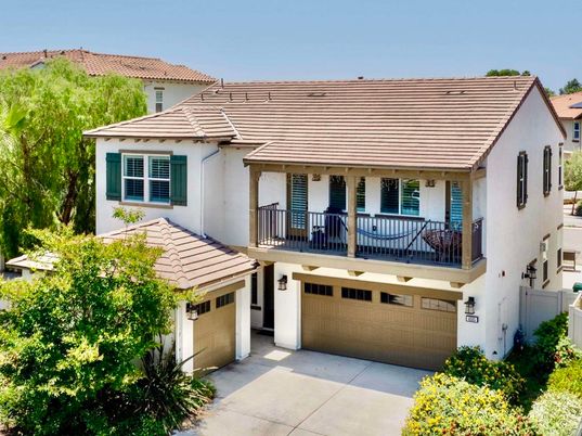 Attached, Exterior, Facade, Mediterranean