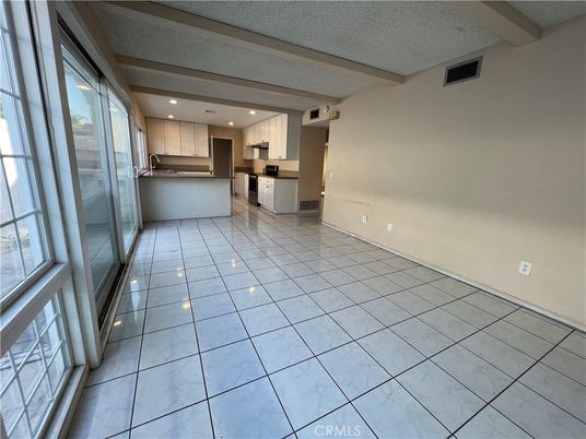 Empty room, Interior, Kitchen, Recessed Lighting