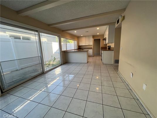 Empty room, Interior, Kitchen, Recessed Lighting