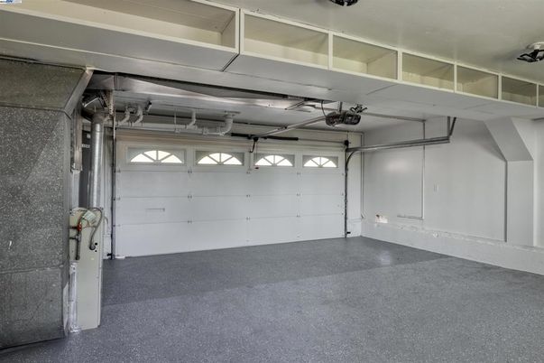 Garage, Interior