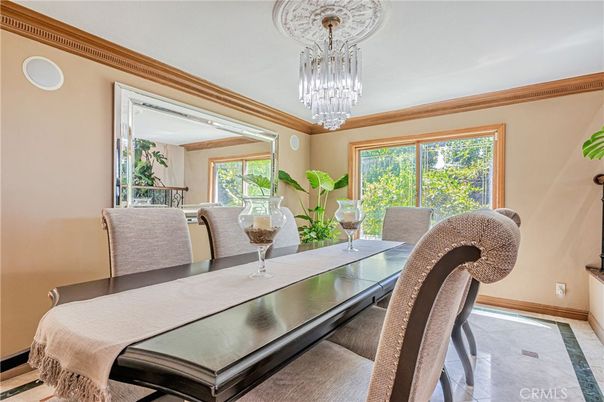 Chandelier, Dining room, Interior
