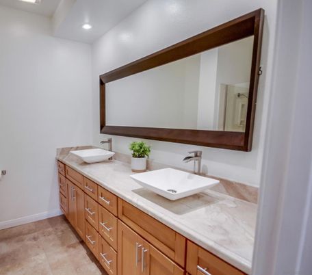 Bathroom, Dual Sink Vanities, Interior, Recessed Lighting