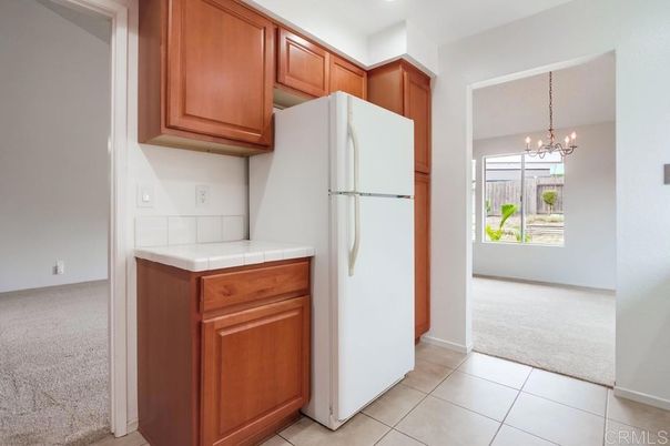 Chandelier, Interior, Kitchen, Pendant Lights, Tile Countertops