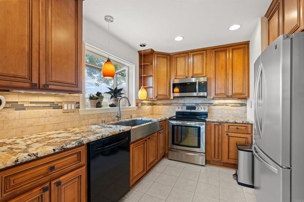 Interior, Kitchen, Pendant Lights, Recessed Lighting, Stainless Steel Appliances
