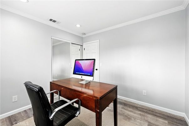Home Office, Interior, Recessed Lighting, Wood Texture Flooring