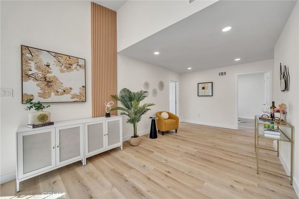 Interior, Recessed Lighting, Wood Texture Flooring
