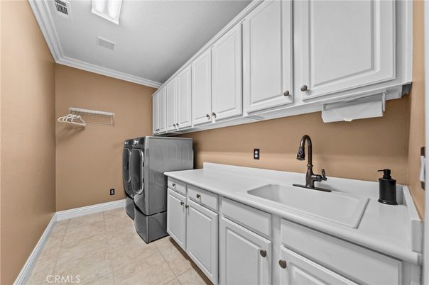 Interior, Washer