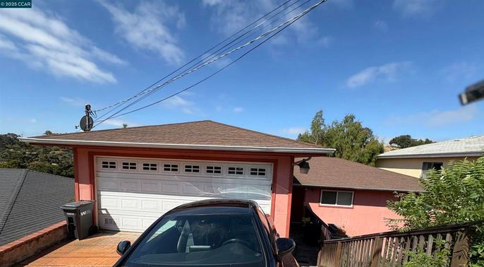 Detached Garage, Exterior