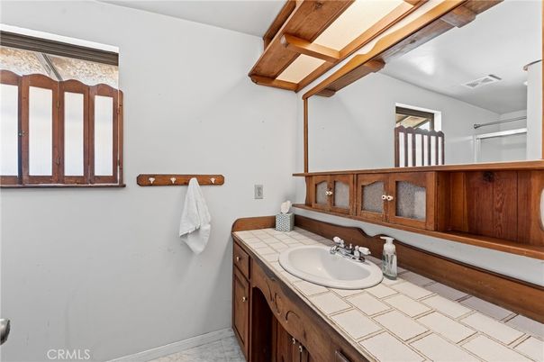 Bathroom, Interior, Tile Countertops