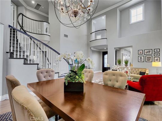 Chandelier, Dining room, Interior, Living room, Recessed Lighting, Wood Texture Flooring