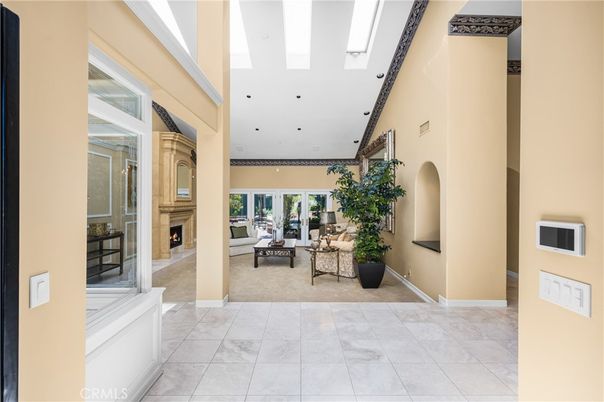 Fireplace, Interior, Living room, Recessed Lighting