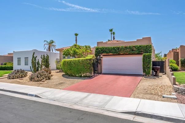Attached, Exterior, Facade, Spanish Mediterranean