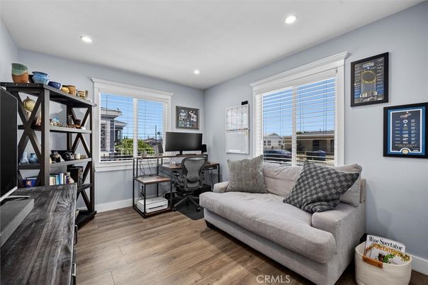 Home Office, Interior, Recessed Lighting, Wood Texture Flooring