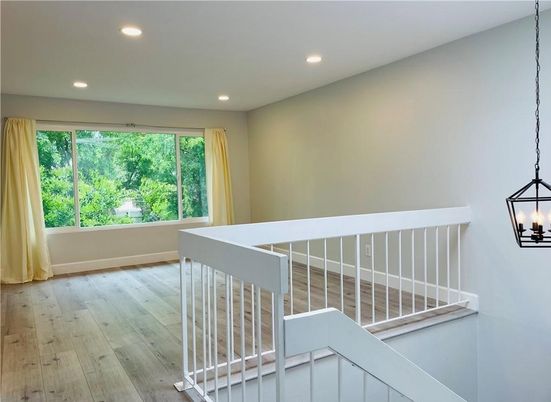 Interior, Pendant Lights, Recessed Lighting, Wood Texture Flooring