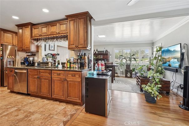 Dining room, Interior, Kitchen, Recessed Lighting, Stainless Steel Appliances, Wood Texture Flooring