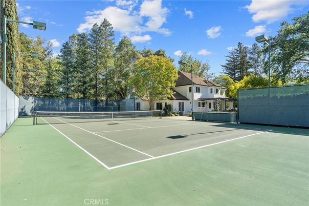 Exterior, Tennis Courts