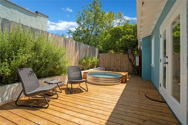 Exterior, Hot Tub, Pool