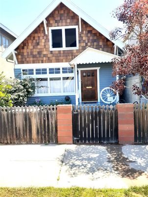Exterior, Facade, American Craftsman
