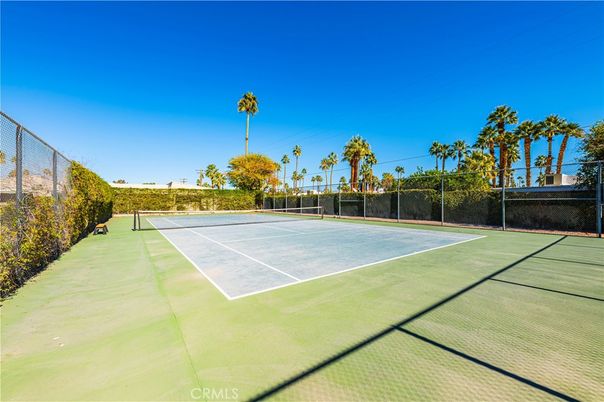 Exterior, Tennis Courts