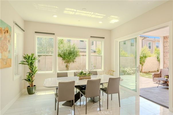 Dining room, Interior, Recessed Lighting