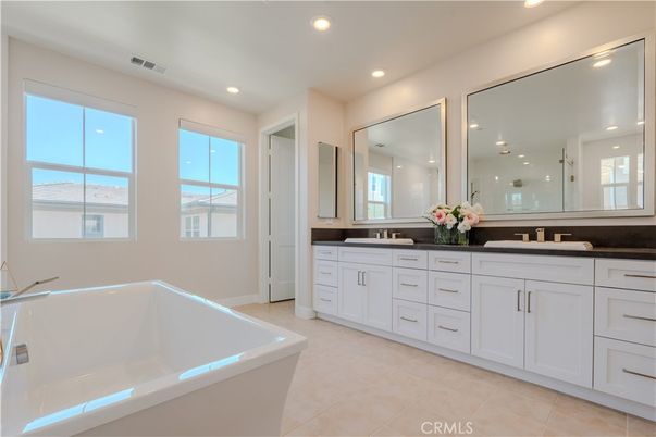 Bathroom, Dual Sink Vanities, Free Standing Baths, Interior, Recessed Lighting