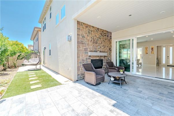 Exterior, Fireplace