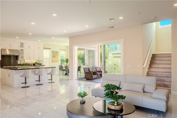 Interior, Kitchen, Living room, Recessed Lighting, Stainless Steel Appliances