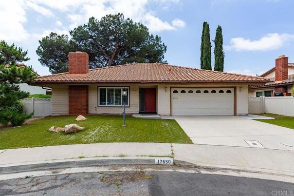 Attached, Exterior, Facade, Brick Facade, Ranch