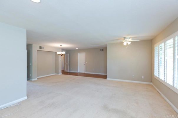 Chandelier, Empty room, Interior, Recessed Lighting