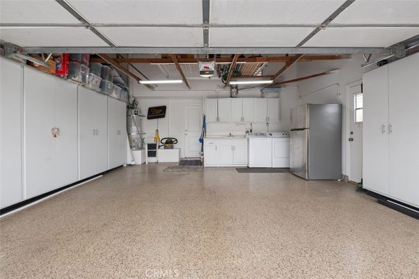 Garage, Interior, Washer