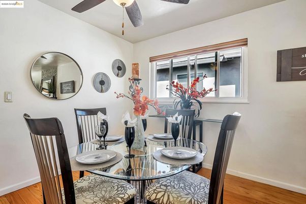 Dining room, Interior, Wood Texture Flooring