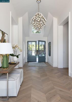 Interior, Pendant Lights, Wood Texture Flooring