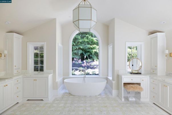 Bathroom, Free Standing Baths, Interior, Recessed Lighting