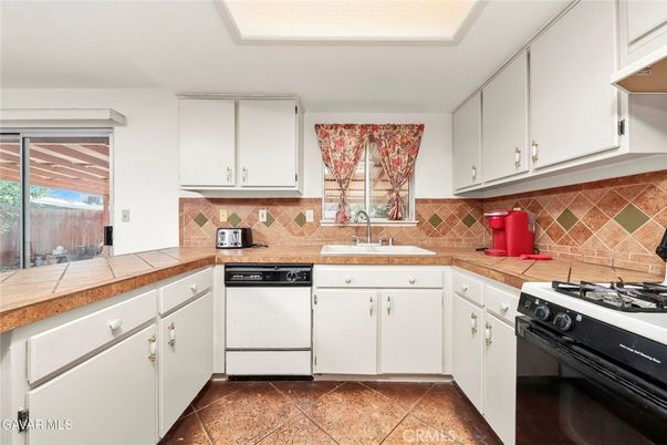 Interior, Kitchen, Tile Countertops