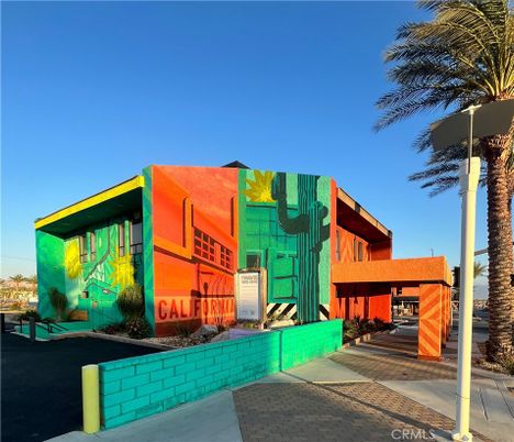 Backyard, Exterior, Facade, Modern