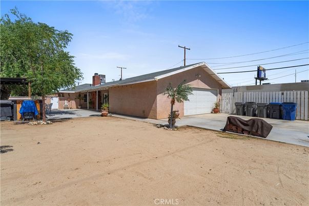 Backyard, Detached Garage, Exterior