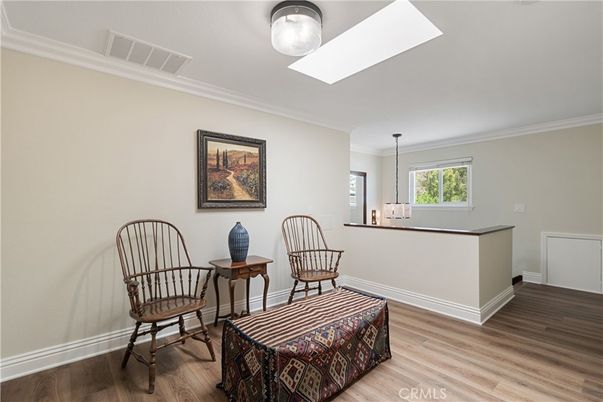 Interior, Pendant Lights, Wood Texture Flooring
