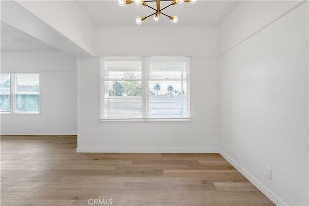 Empty room, Interior, Pendant Lights, Wood Texture Flooring