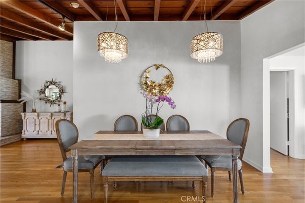 Chandelier, Dining room, Interior, Pendant Lights, Wooden Beams, Wooden Ceilings, Wood Texture Flooring
