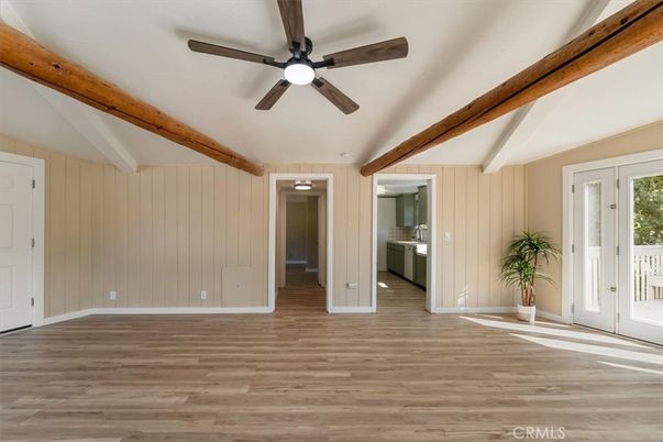 Empty room, Interior, Wooden Beams, Wood Texture Flooring