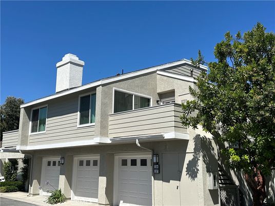 Attached, Exterior, Facade, Modern
