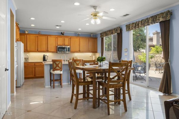 Dining room, Interior, Kitchen, Recessed Lighting