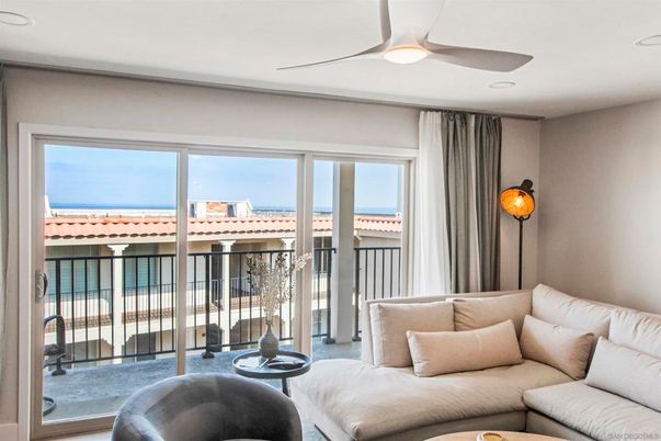 Interior, Living room, Recessed Lighting, Water
